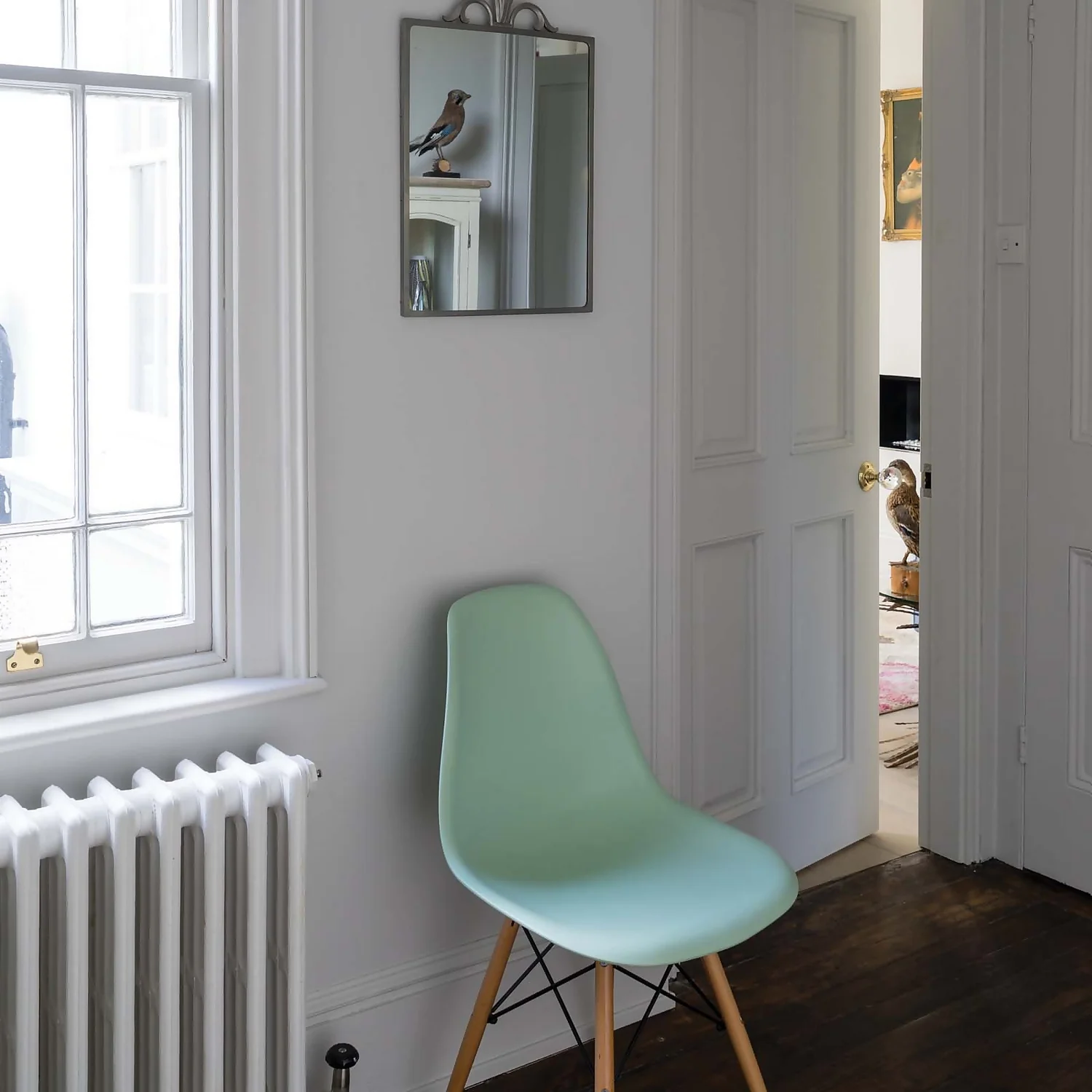 Farrow & Ball Estate Eggshell Paint No.2011 Blackened - 750ml 6 Farrow & Ball Estate Eggshell Paint No.2011 Blackened - 750ml - Image 4