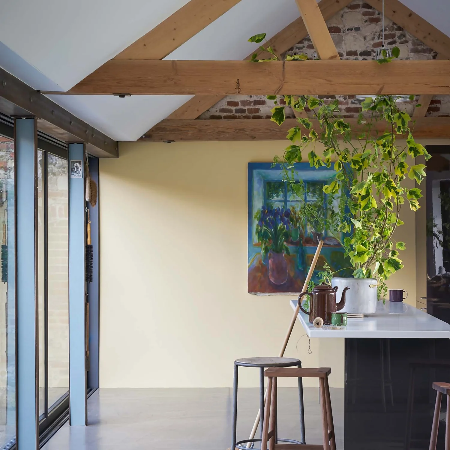 Farrow & Ball Estate Eggshell Paint Hay - 2.5L 7 Farrow & Ball Estate Eggshell Paint Hay - 2.5L - Image 5