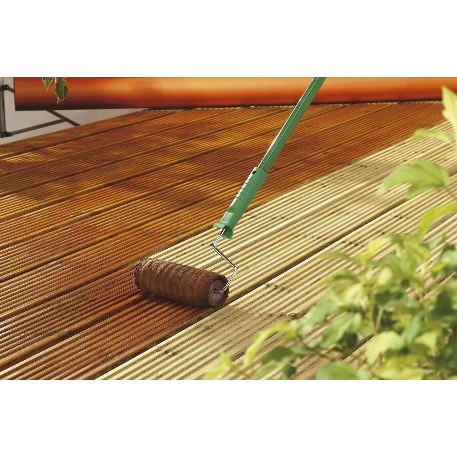 Cuprinol UV Guard Decking Oil - Natural - 5L 4 Cuprinol UV Guard Decking Oil - Natural - 5L - Image 2