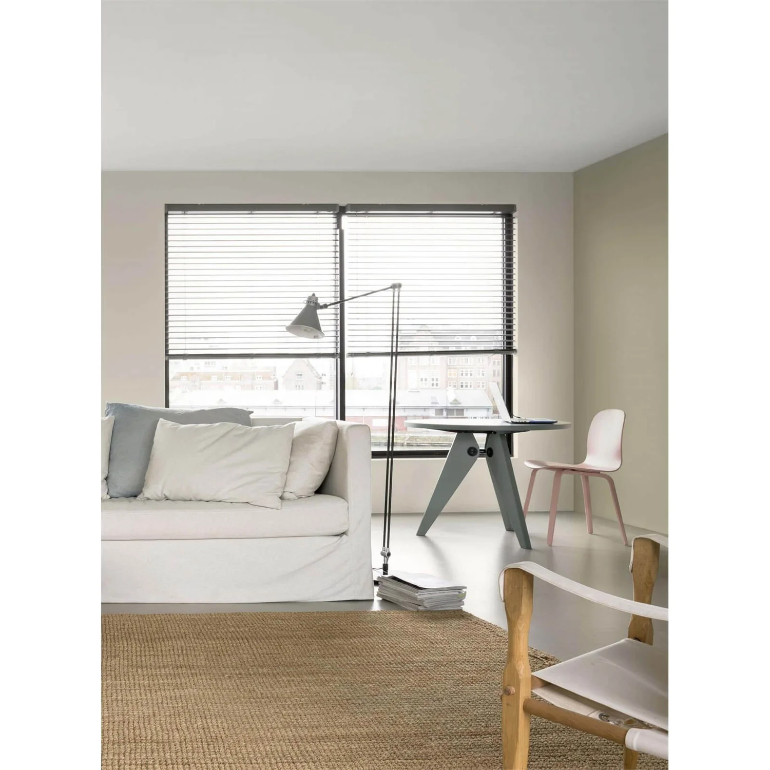 Dulux Easycare Kitchen Egyptian Cotton - Matt Emulsion Paint - 2.5L 4 Dulux Easycare Kitchen Egyptian Cotton - Matt Emulsion Paint - 2.5L - Image 2