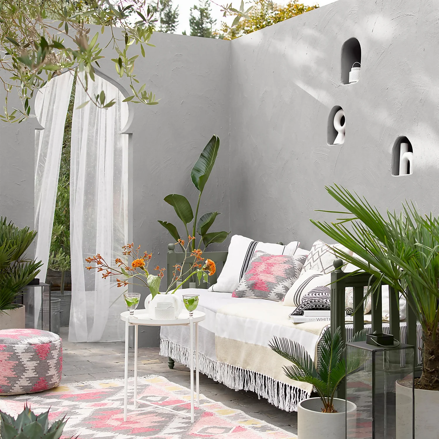 Sandtex Ultra Smooth Masonry Paint - Gravel - 150ml 5 Sandtex Ultra Smooth Masonry Paint - Gravel - 150ml - Image 3