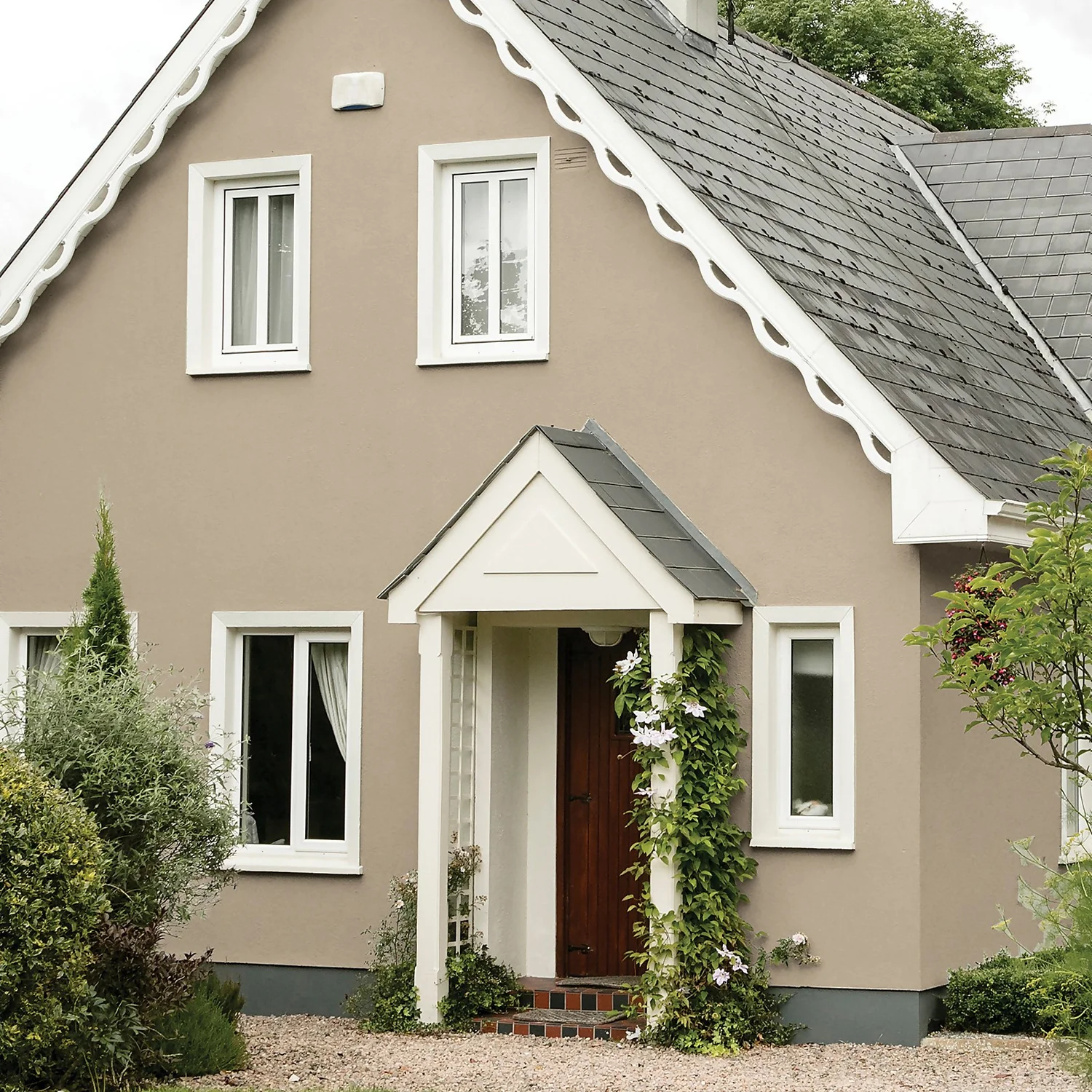 Sandtex® Ultra Smooth Masonry Paint Mid Stone - 5L 4 Sandtex® Ultra Smooth Masonry Paint Mid Stone - 5L - Image 2