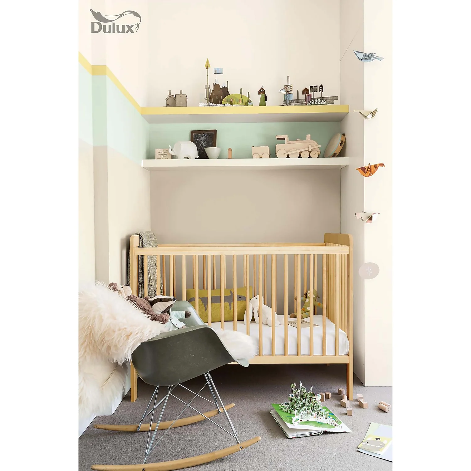 Dulux Realife Cupboard Paint Jasmine White - 600ml 5 Dulux Realife Cupboard Paint Jasmine White - 600ml - Image 3