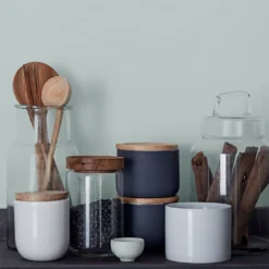 Crown Breatheasy Kitchen Matt Emulsion Paint Marble Top - Tester 40ml -Paint Store 12814059 1094857365044389