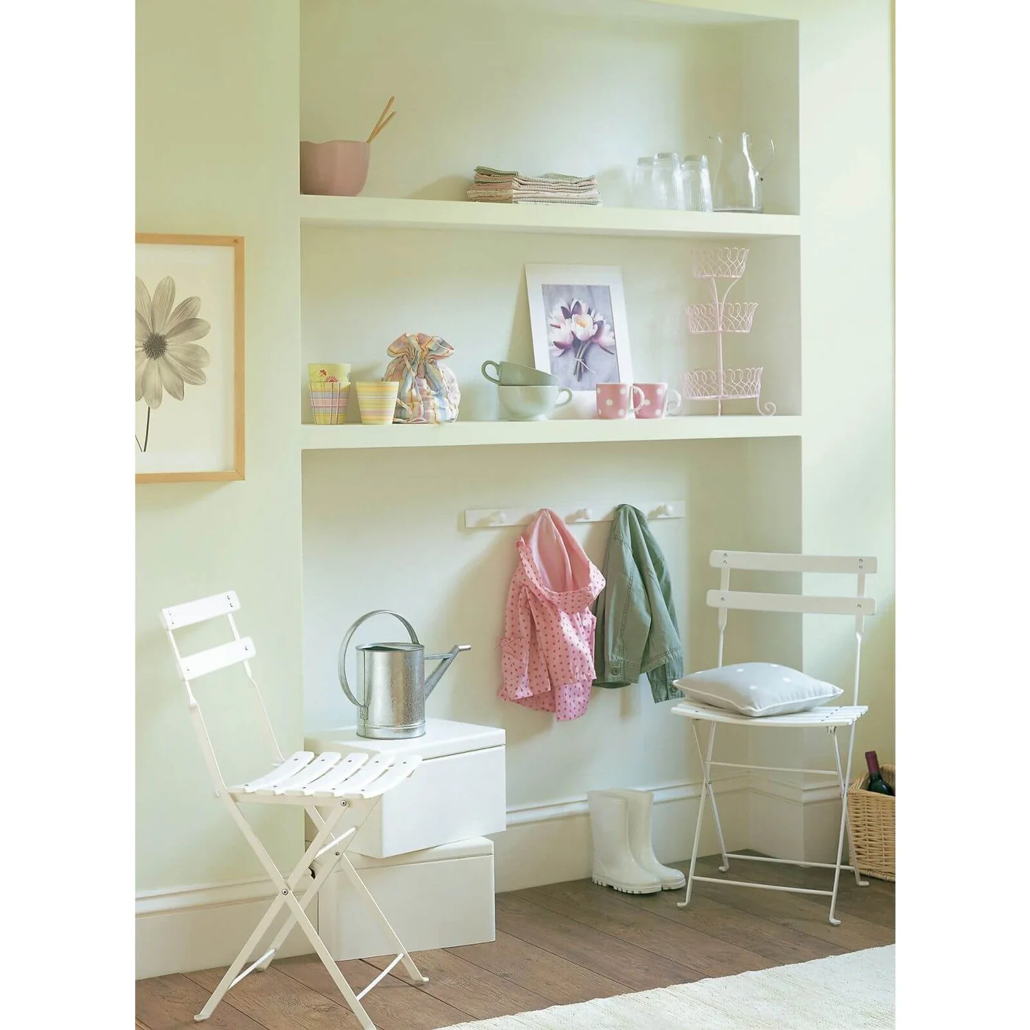 Craig & Rose 1829 Chalky Emulsion Paint Regency White - 2.5L 5 Craig & Rose 1829 Chalky Emulsion Paint Regency White - 2.5L - Image 3