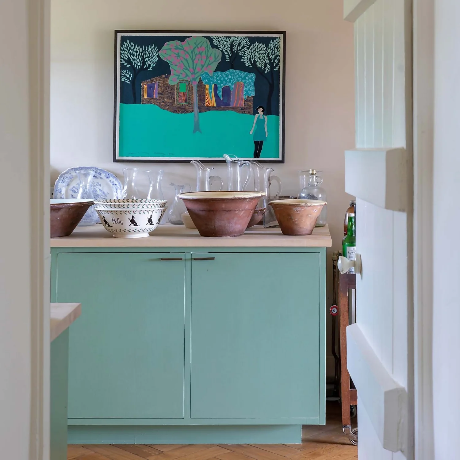 Farrow & Ball Modern Eggshell Paint Joa's White - 2.5L 4 Farrow & Ball Modern Eggshell Paint Joa's White - 2.5L - Image 2