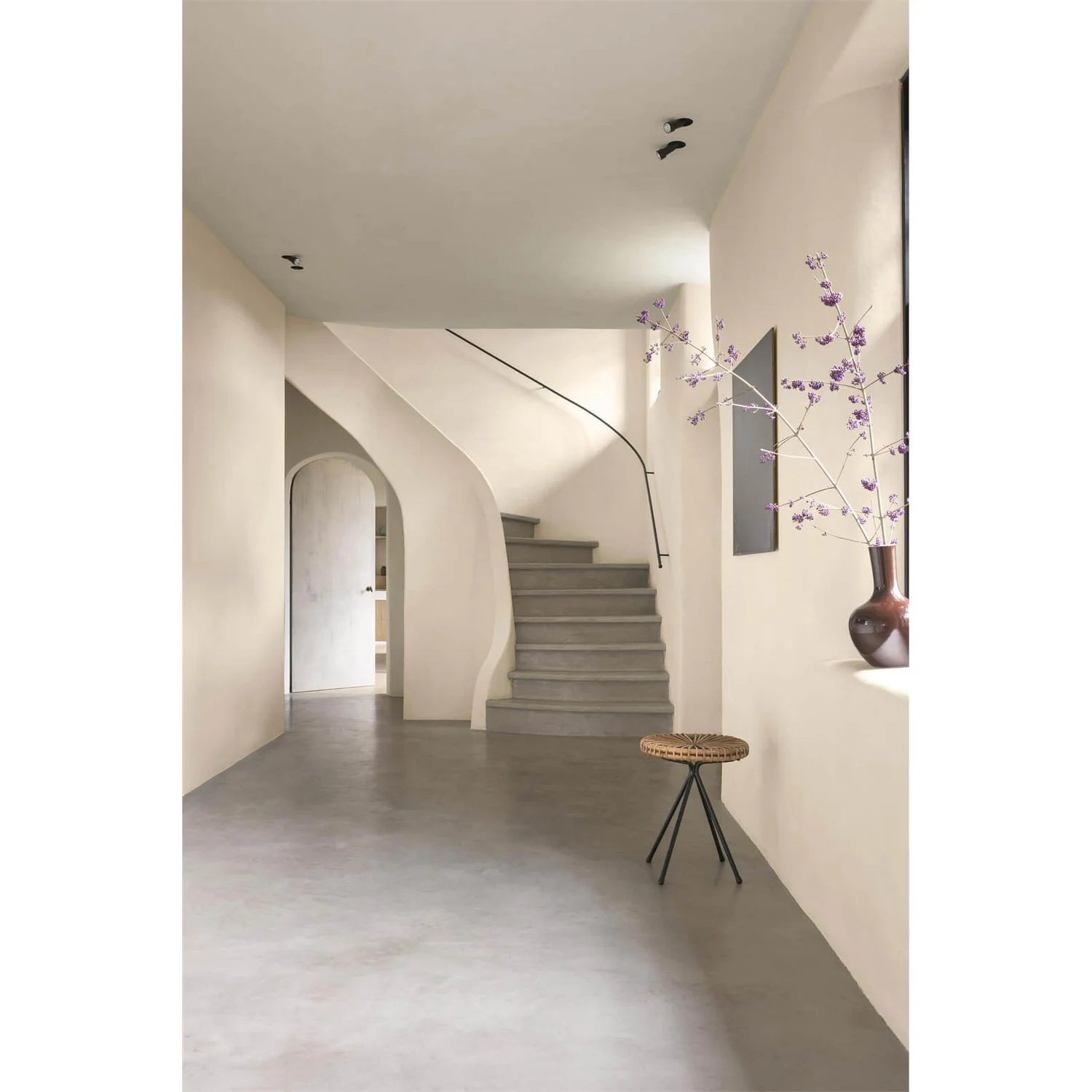 Dulux Easycare Kitchen Magnolia Tester Paint - 30ml 5 Dulux Easycare Kitchen Magnolia Tester Paint - 30ml - Image 3