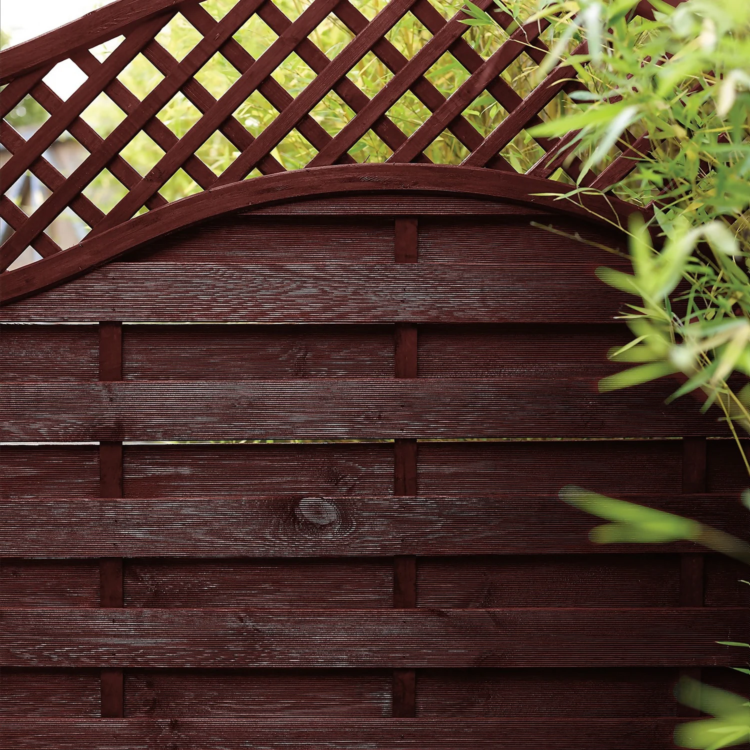 Sadolin Classic All Purpose Woodstain Mahogany - 2.5L 5 Sadolin Classic All Purpose Woodstain Mahogany - 2.5L - Image 3