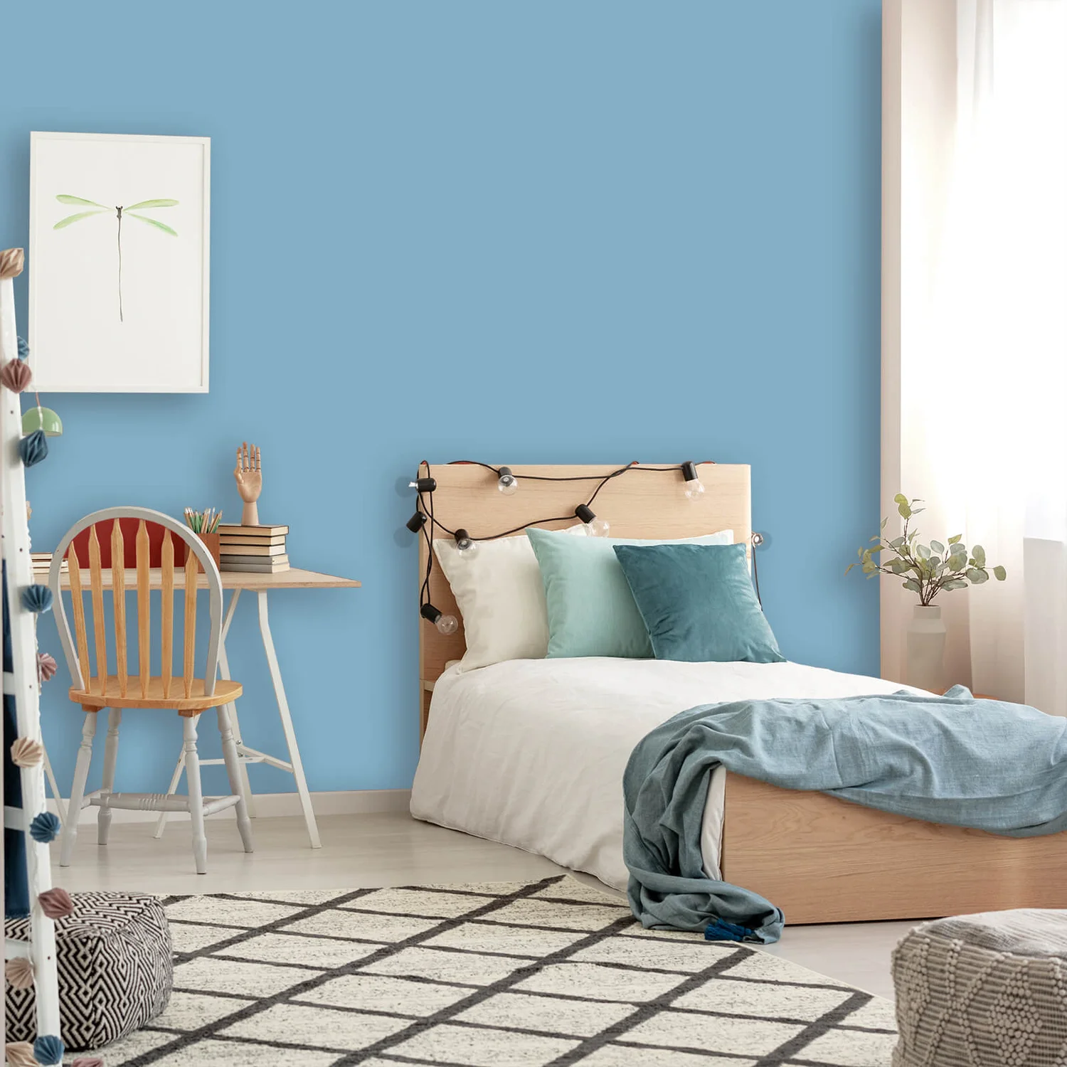 Homebase Silk Emulsion Paint Ocean Calm - 2.5L 5 Homebase Silk Emulsion Paint Ocean Calm - 2.5L - Image 3