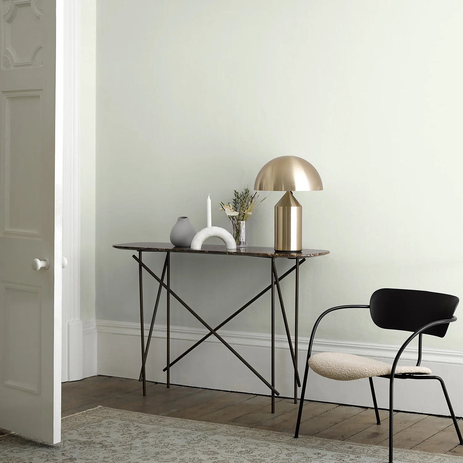 Crown Walls & Ceilings Matt Emulsion Paint Milk White - 2.5L 5 Crown Walls & Ceilings Matt Emulsion Paint Milk White - 2.5L - Image 3