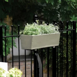 Sandtex® Exterior 10 Year Gloss Paint Charcoal Black - 2.5L 12 Sandtex® Exterior 10 Year Gloss Paint Charcoal Black - 2.5L -Paint Store 12837857 1684872087518337