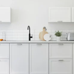 Maison Deco Refresh Kitchen Cupboards, Worktops & Splashbacks Paint Cool White - 2L -Paint Store 12878349 1584866386760045