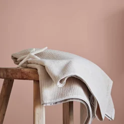 Crown Easyclean Bathroom Paint Powdered Clay - 0.04L -Paint Store 12886559 1324853989563870