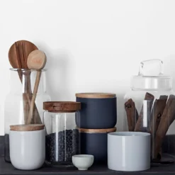 Crown Easyclean Kitchen Paint Brilliant White - 1L -Paint Store 12886748 1124853415329397