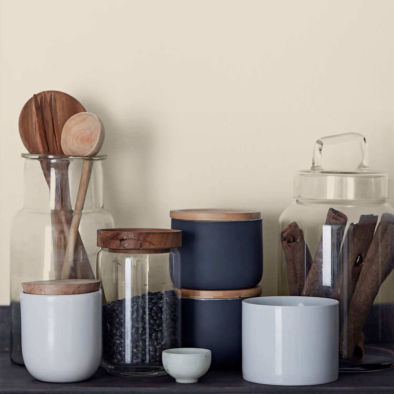 Crown Easyclean®Greaseguard+ Kitchen Matt Washable Multi Surface Paint Almond Cream® - 2.5L 5 Crown Easyclean®Greaseguard+ Kitchen Matt Washable Multi Surface Paint Almond Cream® - 2.5L - Image 3