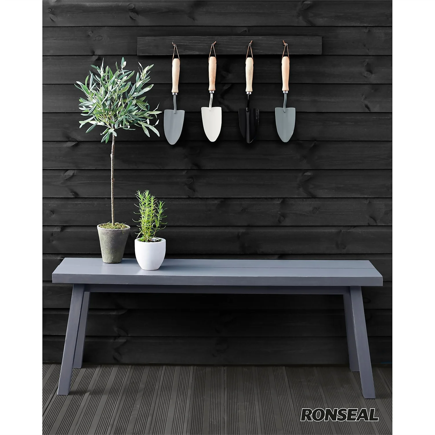 Ronseal Direct Metal Paint White Matt 750ml 4 Ronseal Direct Metal Paint White Matt 750ml - Image 2