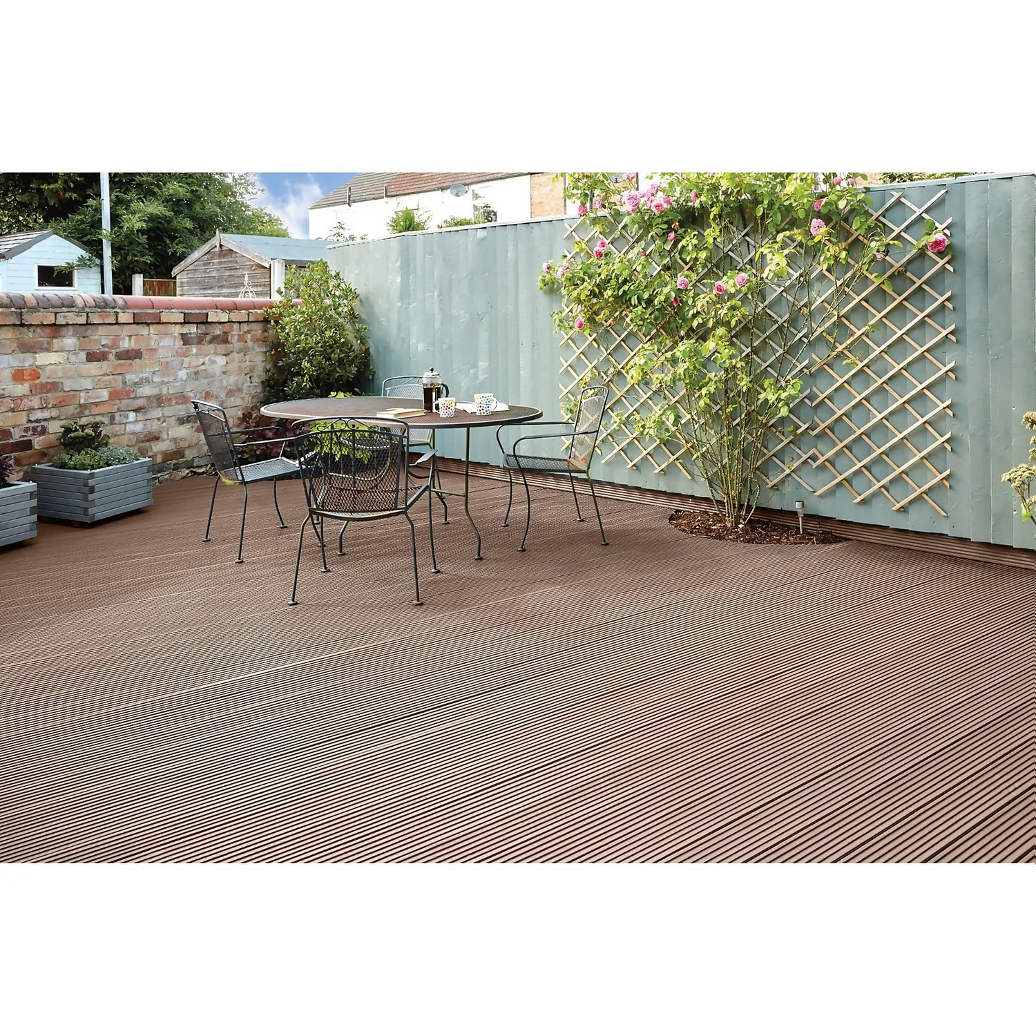 Ronseal Ultimate Protection Decking Paint Chestnut - 2.5L 4 Ronseal Ultimate Protection Decking Paint Chestnut - 2.5L - Image 2