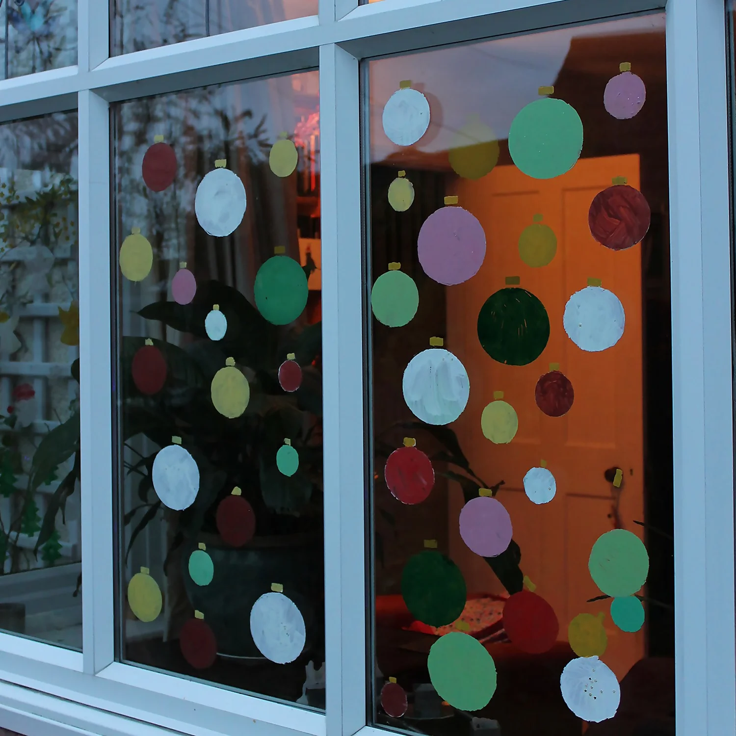 Thorndown Wizard Yellow Peelable Glass Paint 150ml 7 Thorndown Wizard Yellow Peelable Glass Paint 150ml - Image 5