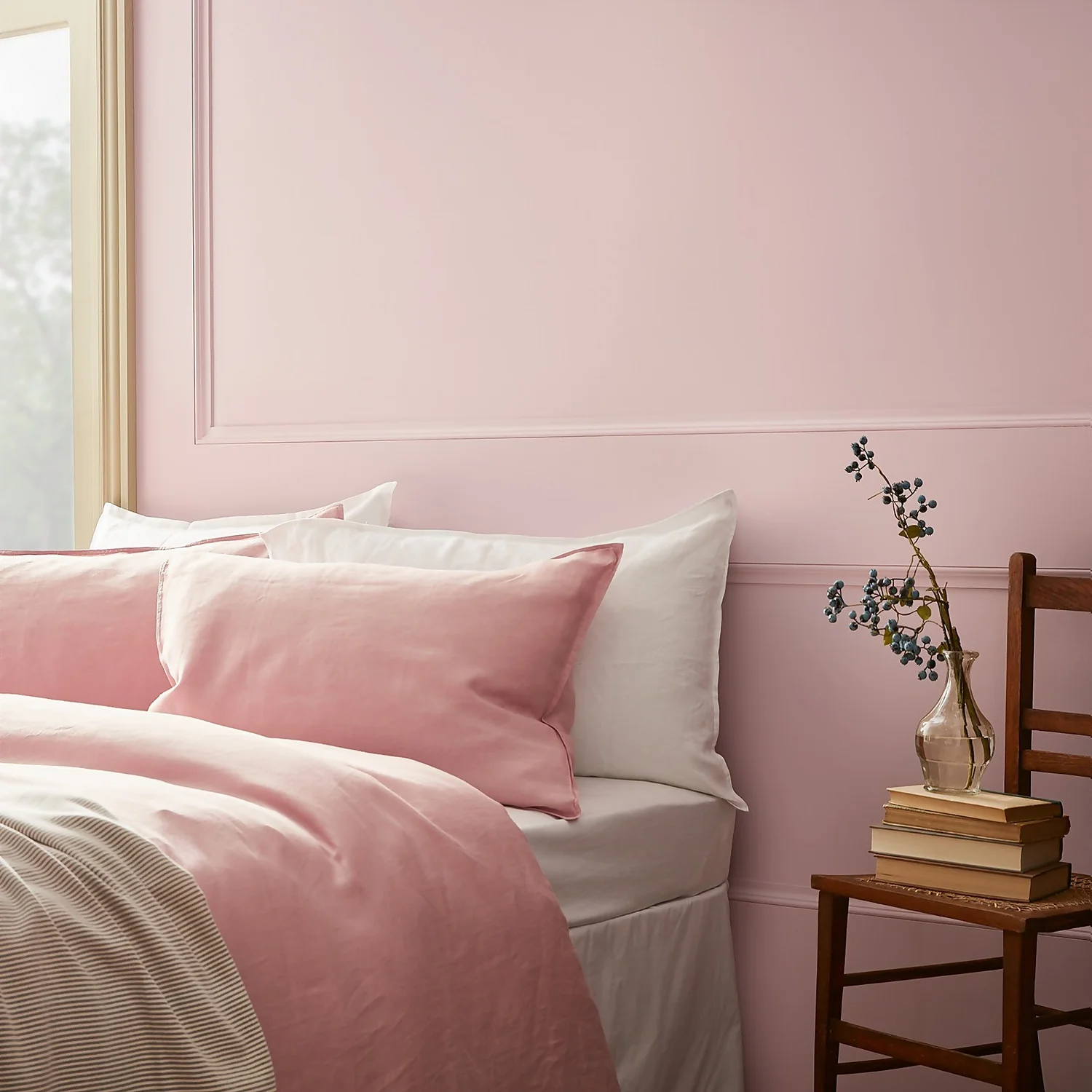 Country Living Matt Emulsion Multi-Surface Paint Cutting Garden Rose - Tester 125ml 4 Country Living Matt Emulsion Multi-Surface Paint Cutting Garden Rose - Tester 125ml - Image 2