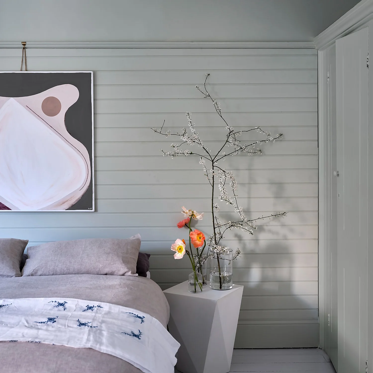 Farrow & Ball Estate Eggshell Paint No.301 Eddy - 750ml 4 Farrow & Ball Estate Eggshell Paint No.301 Eddy - 750ml - Image 2